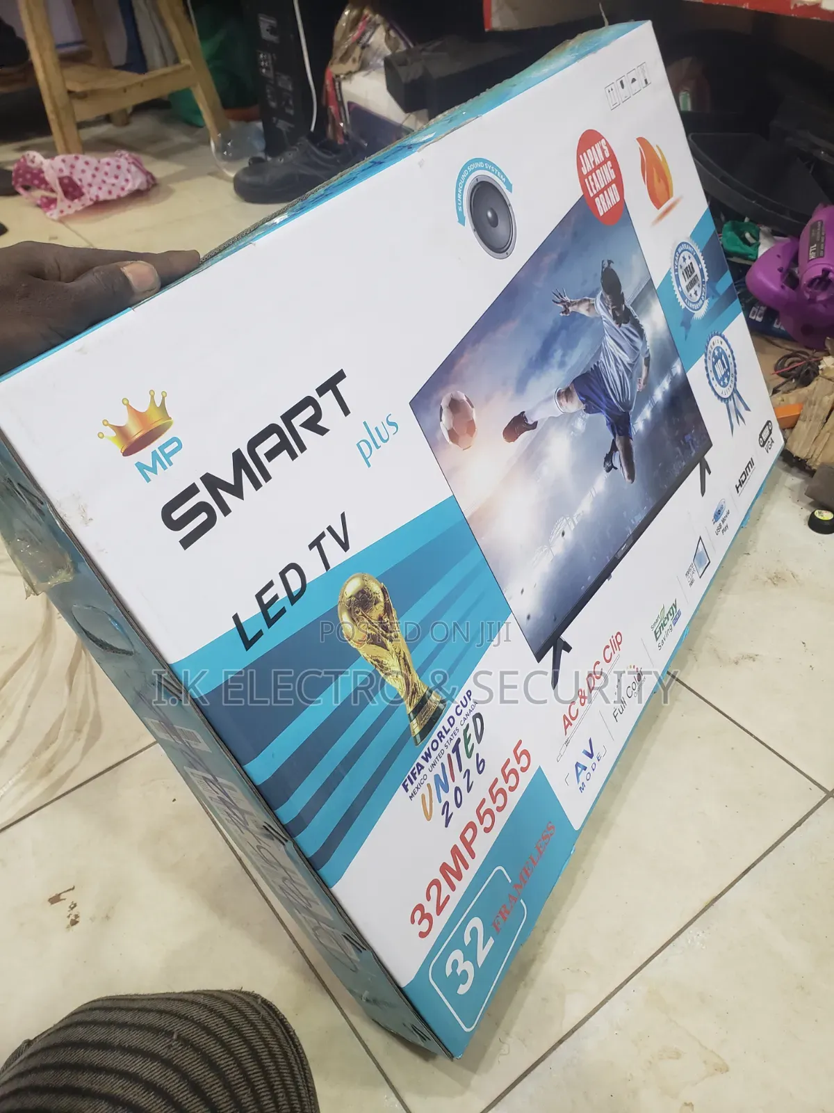 32" Smart TV