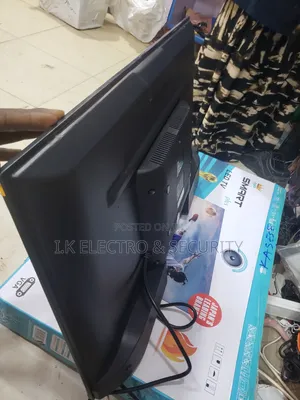 32" Smart TV