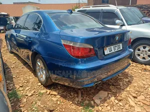 BMW 525i 2008 Blue