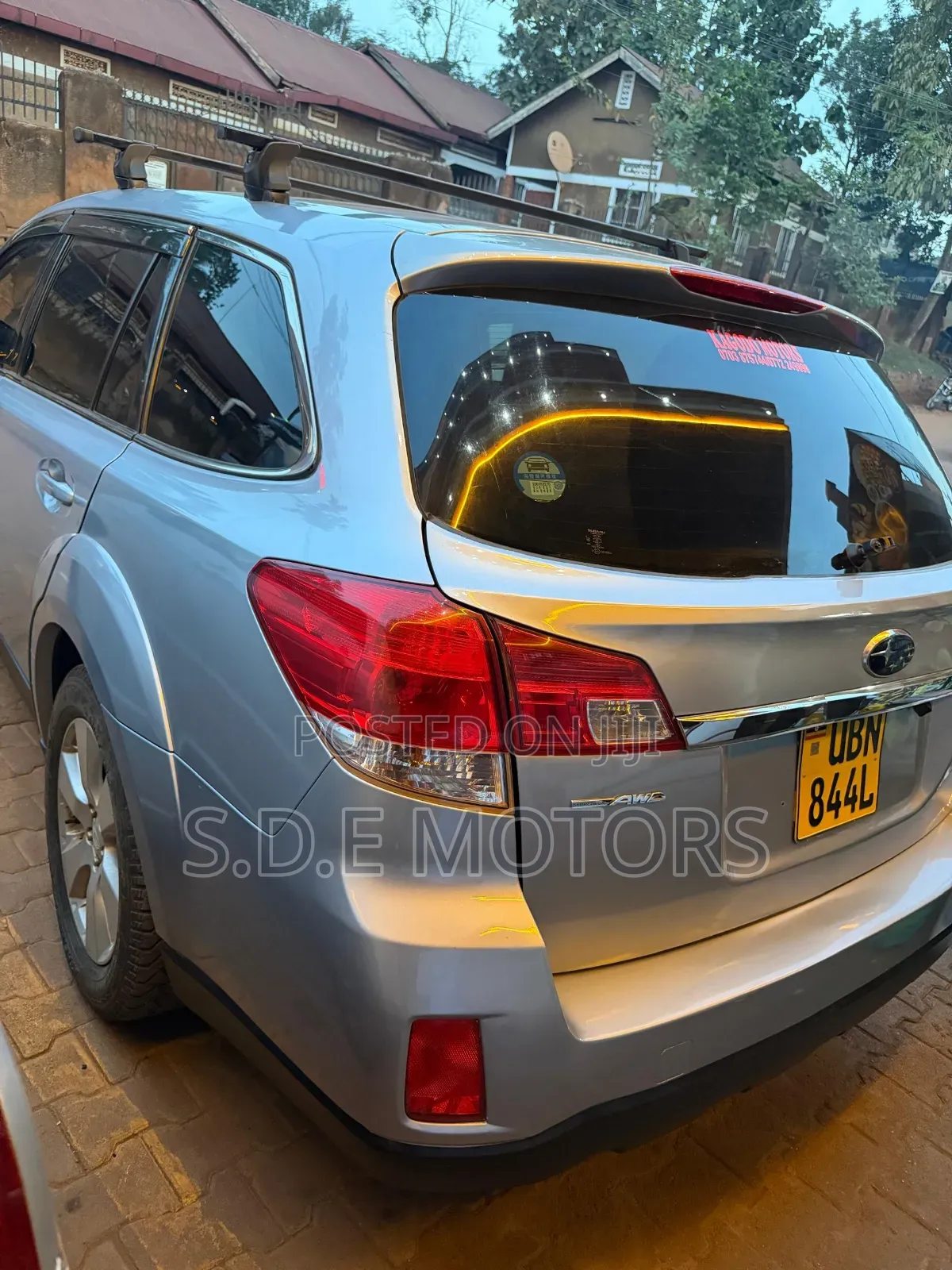 Subaru Outback 2.5i Premium 2010