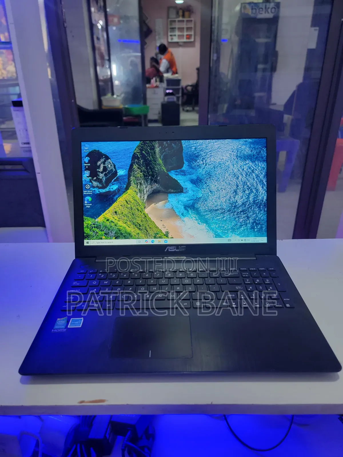 Laptop Asus 4GB Intel Pentium HDD 750GB