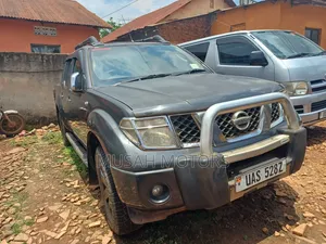 Nissan Navara 2.5 dCi Automatic 2012 Gray