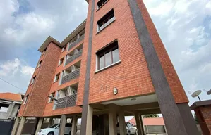 Furnished 6bdrm Apartment in Oryx Estate, Central Division for rent