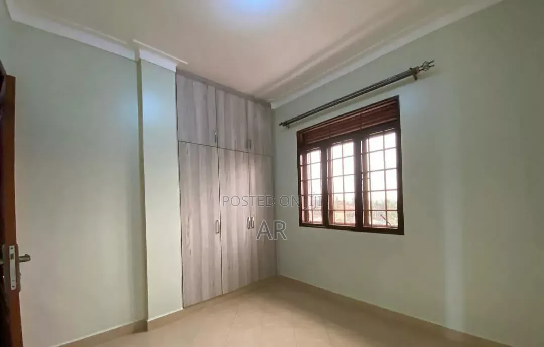 Furnished 6bdrm Apartment in Oryx Estate, Central Division for rent