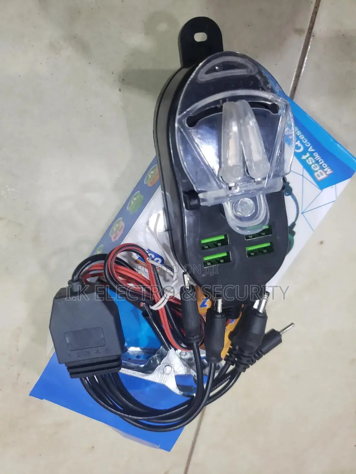 9 in 1 Universal Charger.