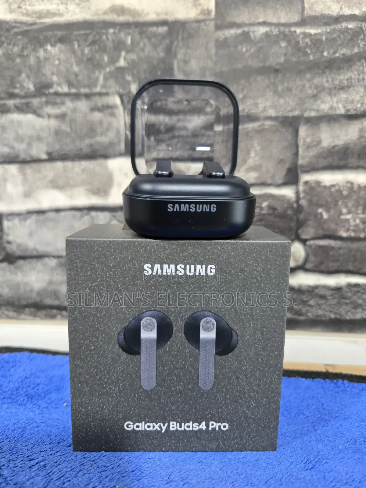 Broken Seal Still New Samsung Galaxy Buds 4 Pro Black