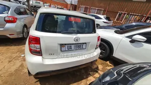 Toyota IST 2007 White