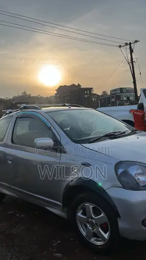 Toyota Vitz 1.5 FWD 3dr 2001 Silver