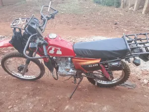 Honda XL 125 2012 Black