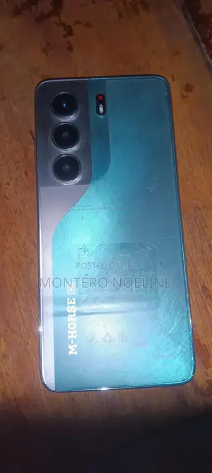 Tecno Camon 40 Pro 4G 128 GB