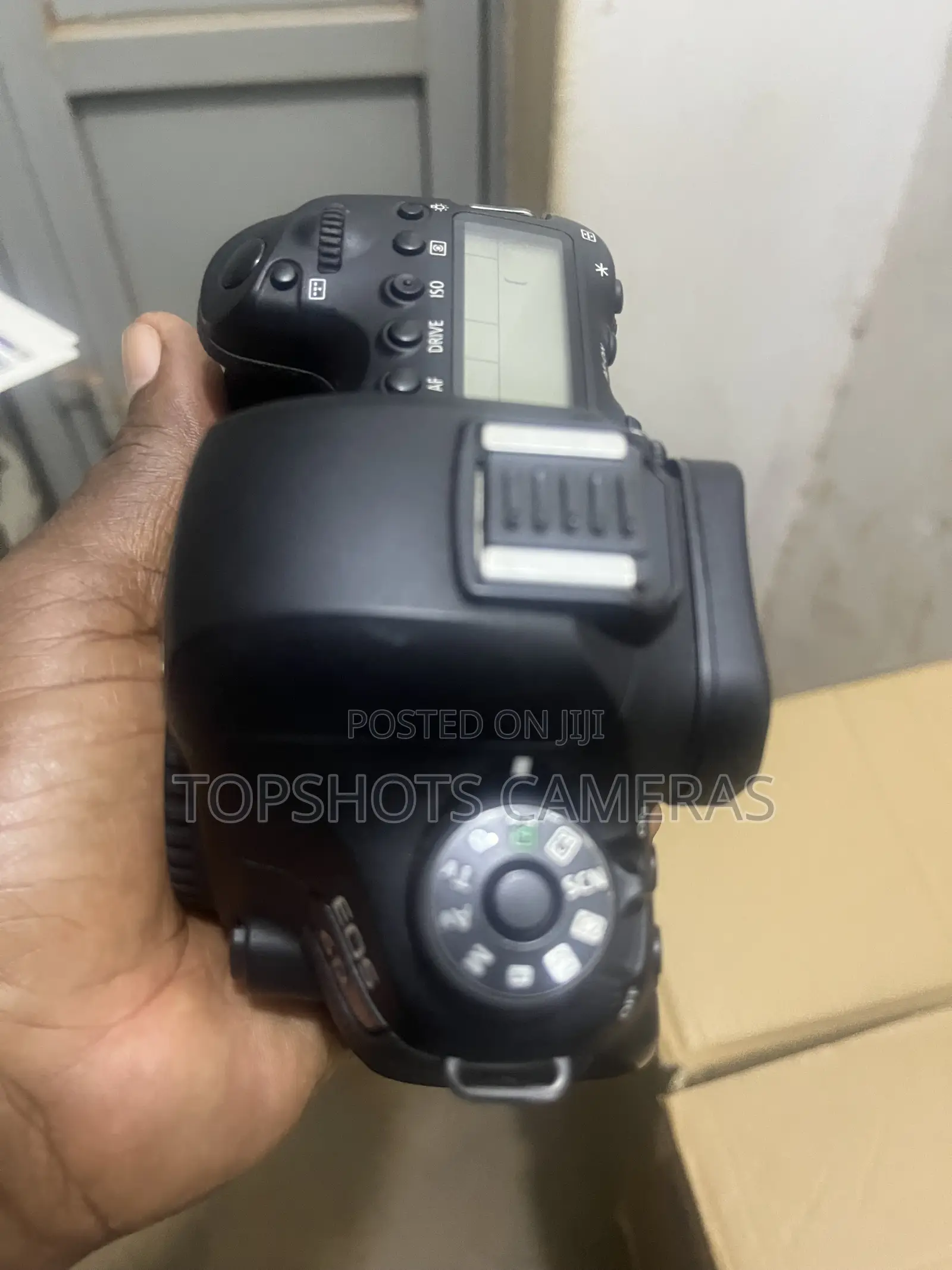 Canon EOS 6D Mark II Camera