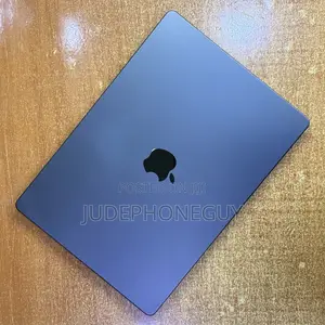 Laptop Apple MacBook Pro 2024 M4 16GB Apple M4 SSHD (Hybrid) 500GB