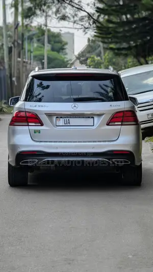 Mercedes-Benz GLE-Class 2016 Silver