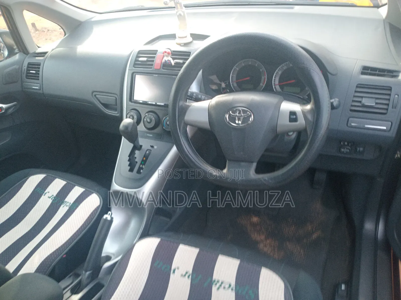 Toyota Auris 2009 Gray