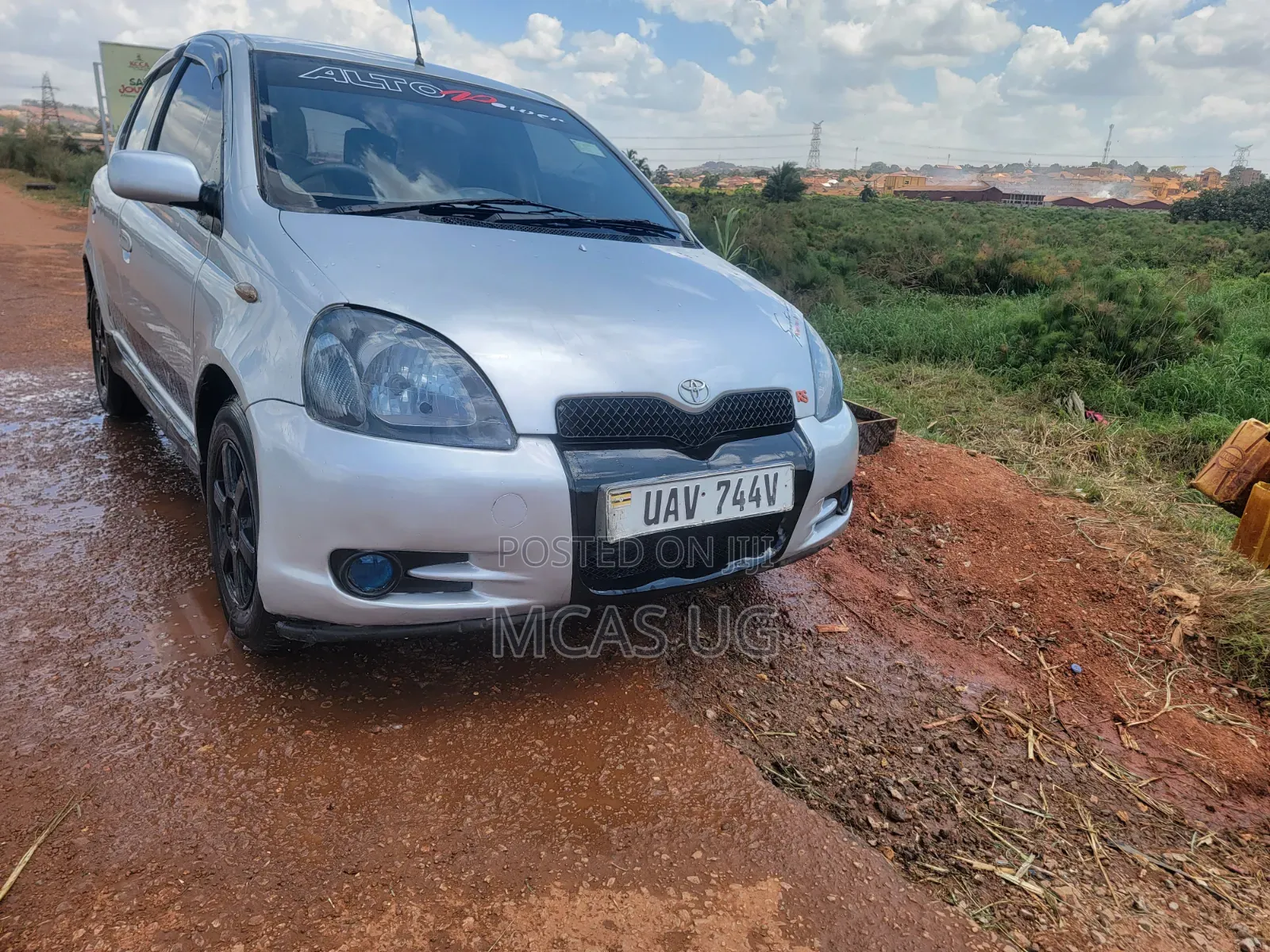 Toyota Vitz 2003 Silver