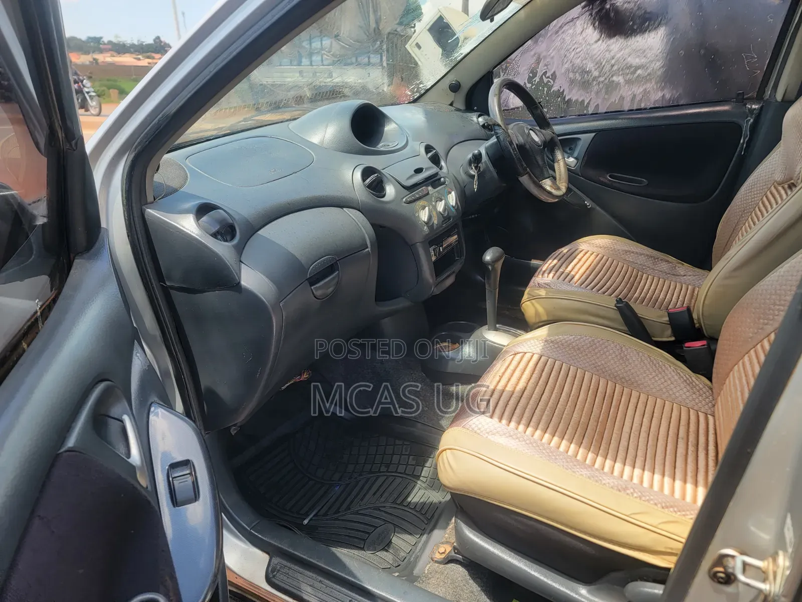 Toyota Vitz 2003 Silver