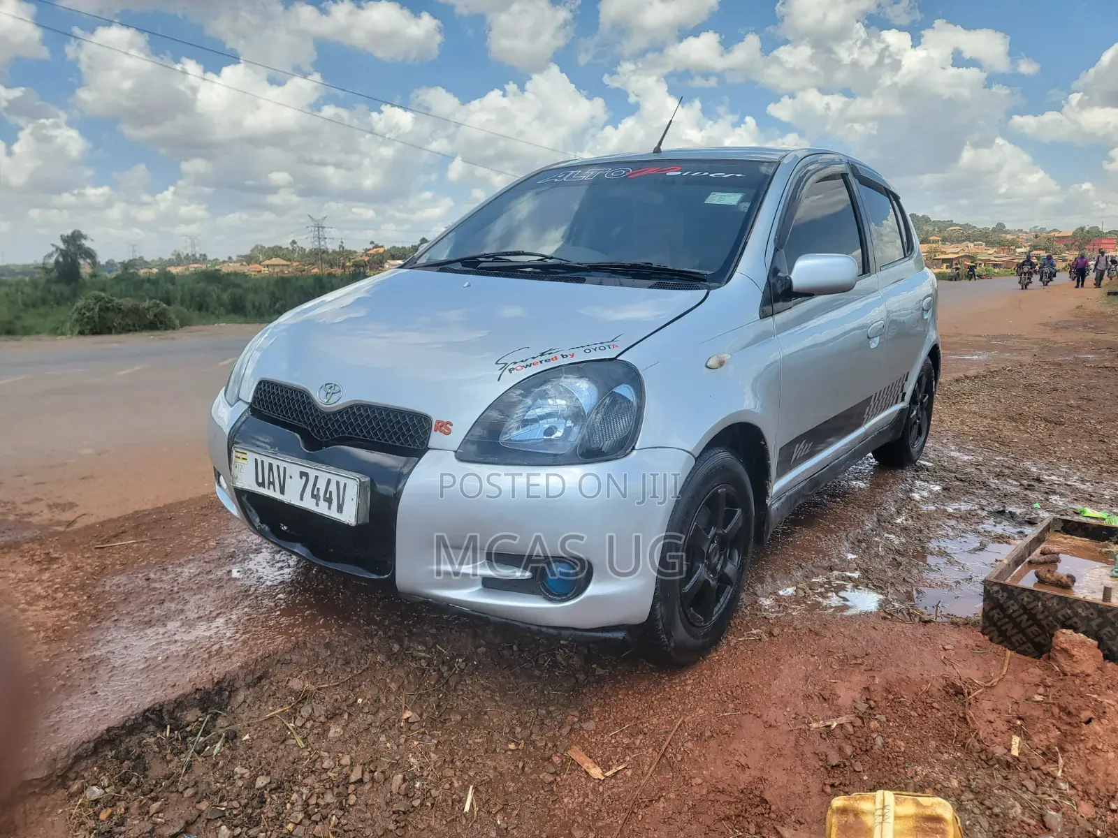Toyota Vitz 2003 Silver