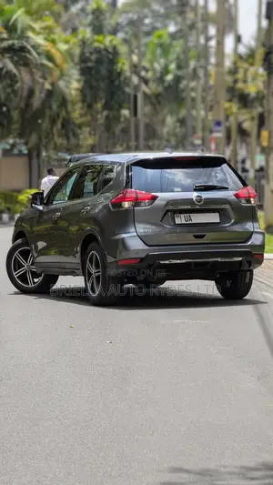 Nissan X-Trail 2018 Gray