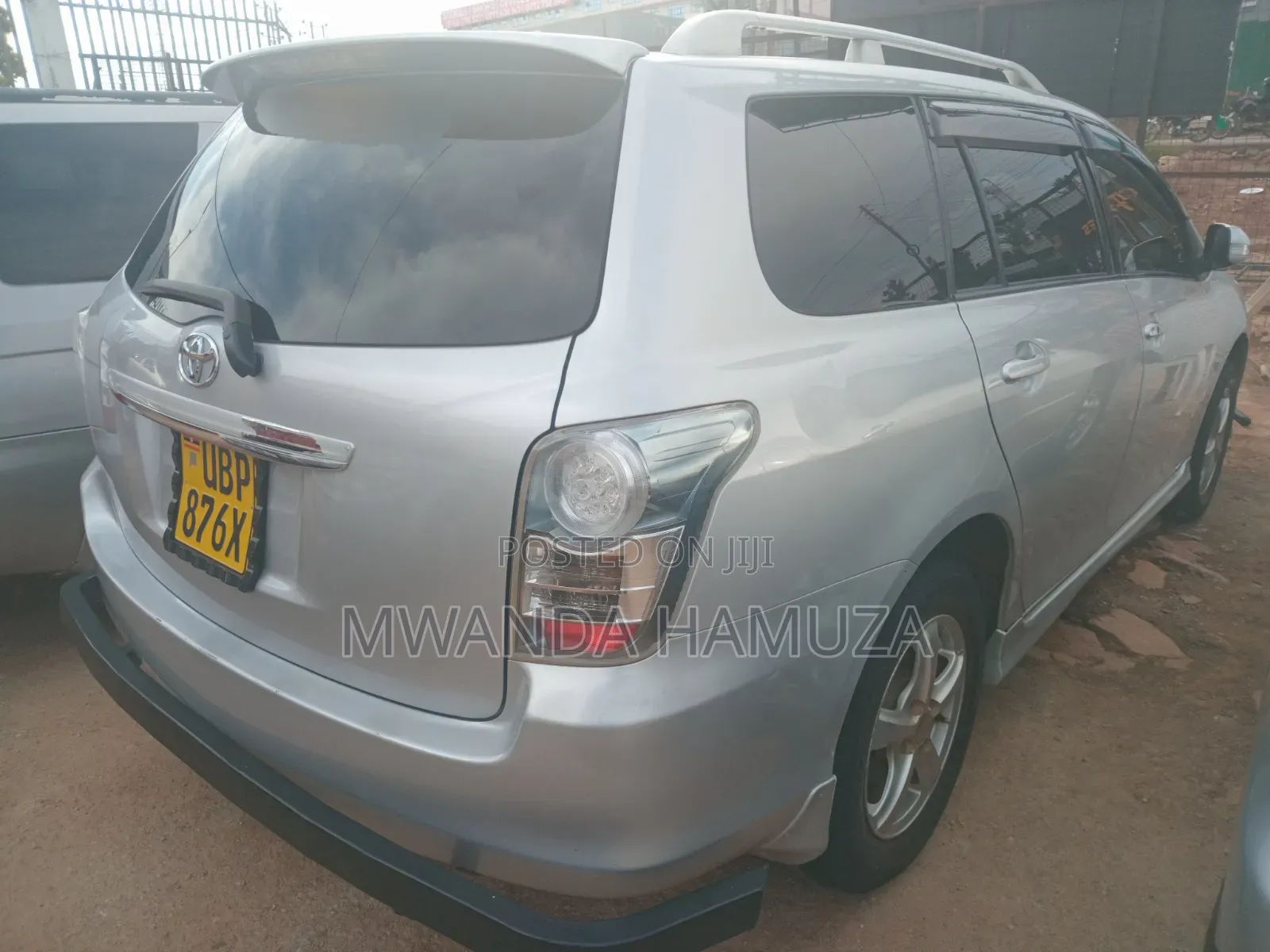 Toyota Corolla Fielder 2011 Silver