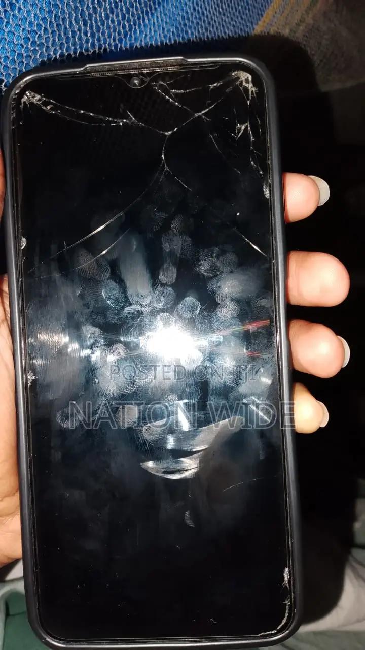Itel A60 32 GB Black