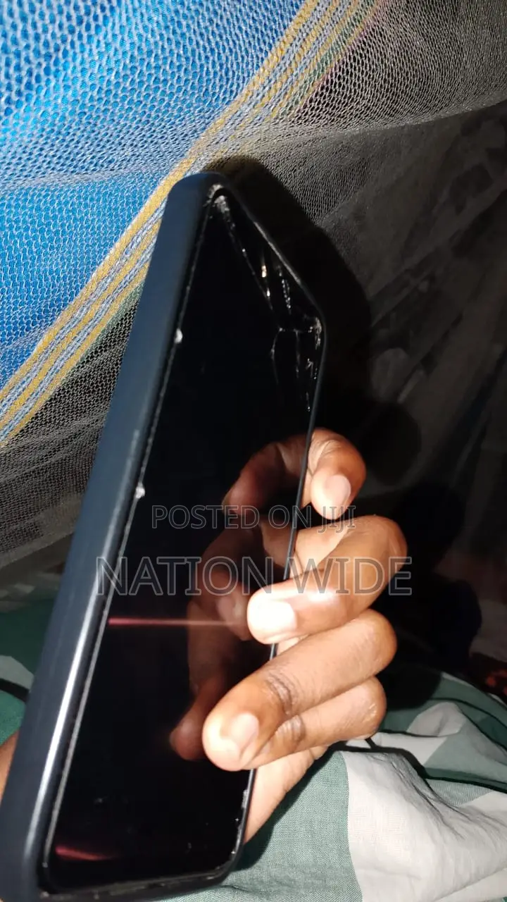 Itel A60 32 GB Black