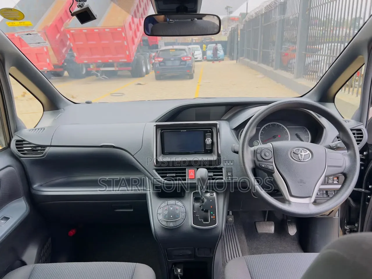 Toyota Noah 2017 Black