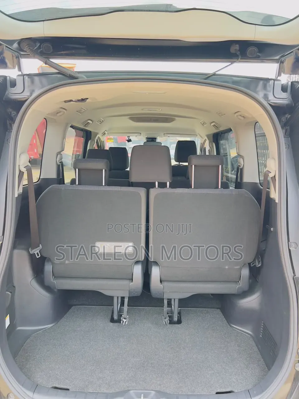 Toyota Noah 2017 Black