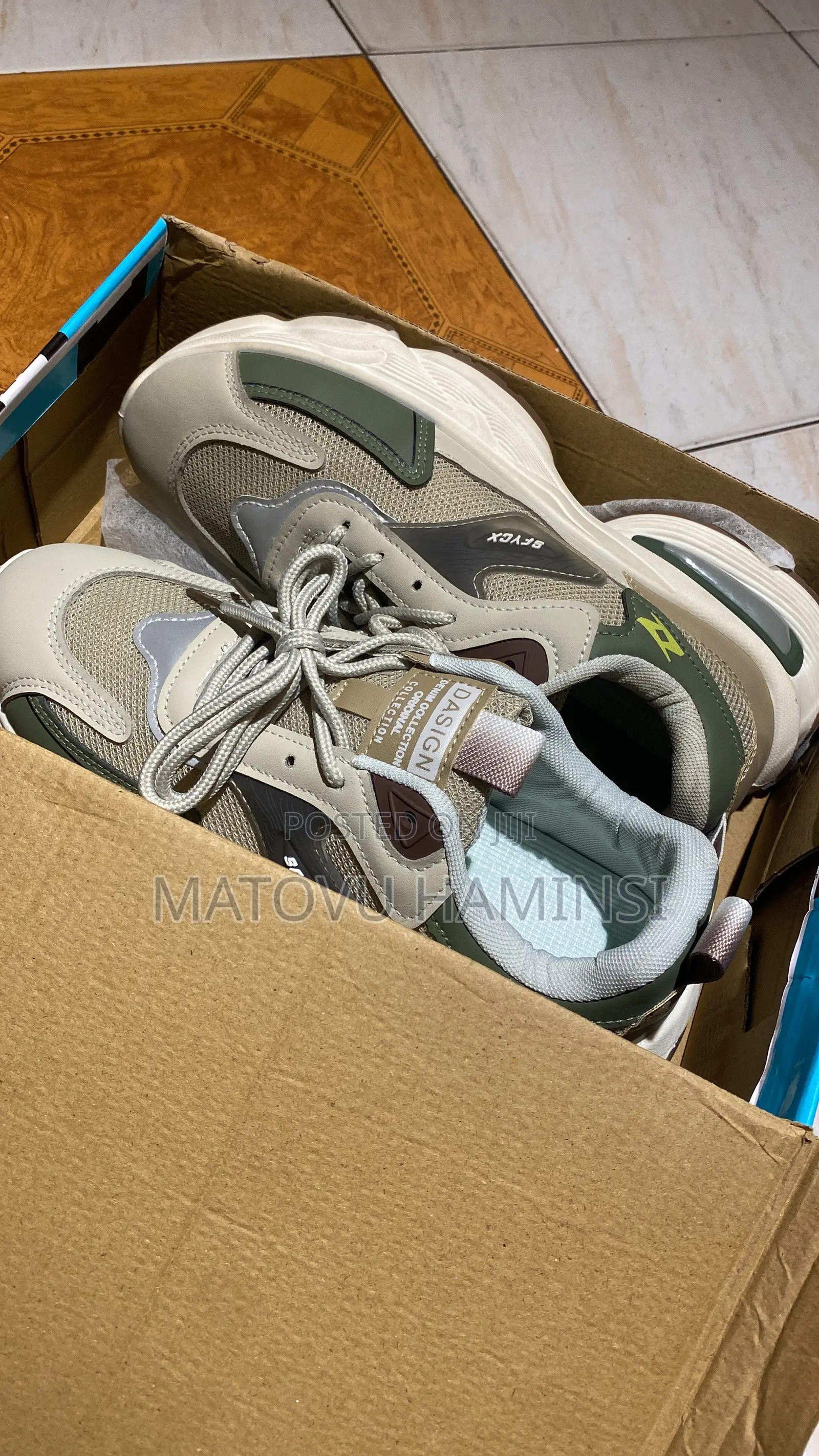 Shoes for Men and Woman Casual Wears