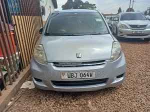 Toyota Passo 1.3 FWD 2006 Black