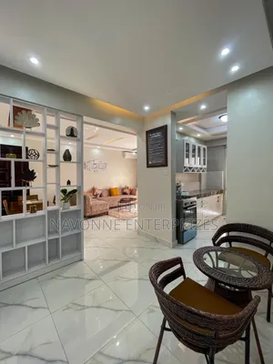 Elegant 2-Bedroom Airbnb Suite With Full Kitchen, Pool Gym