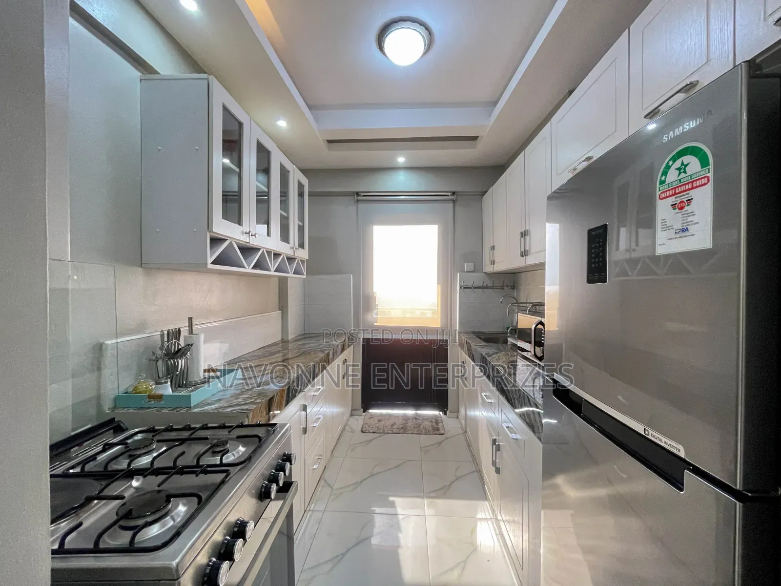 Elegant 2-Bedroom Airbnb Suite With Full Kitchen, Pool Gym