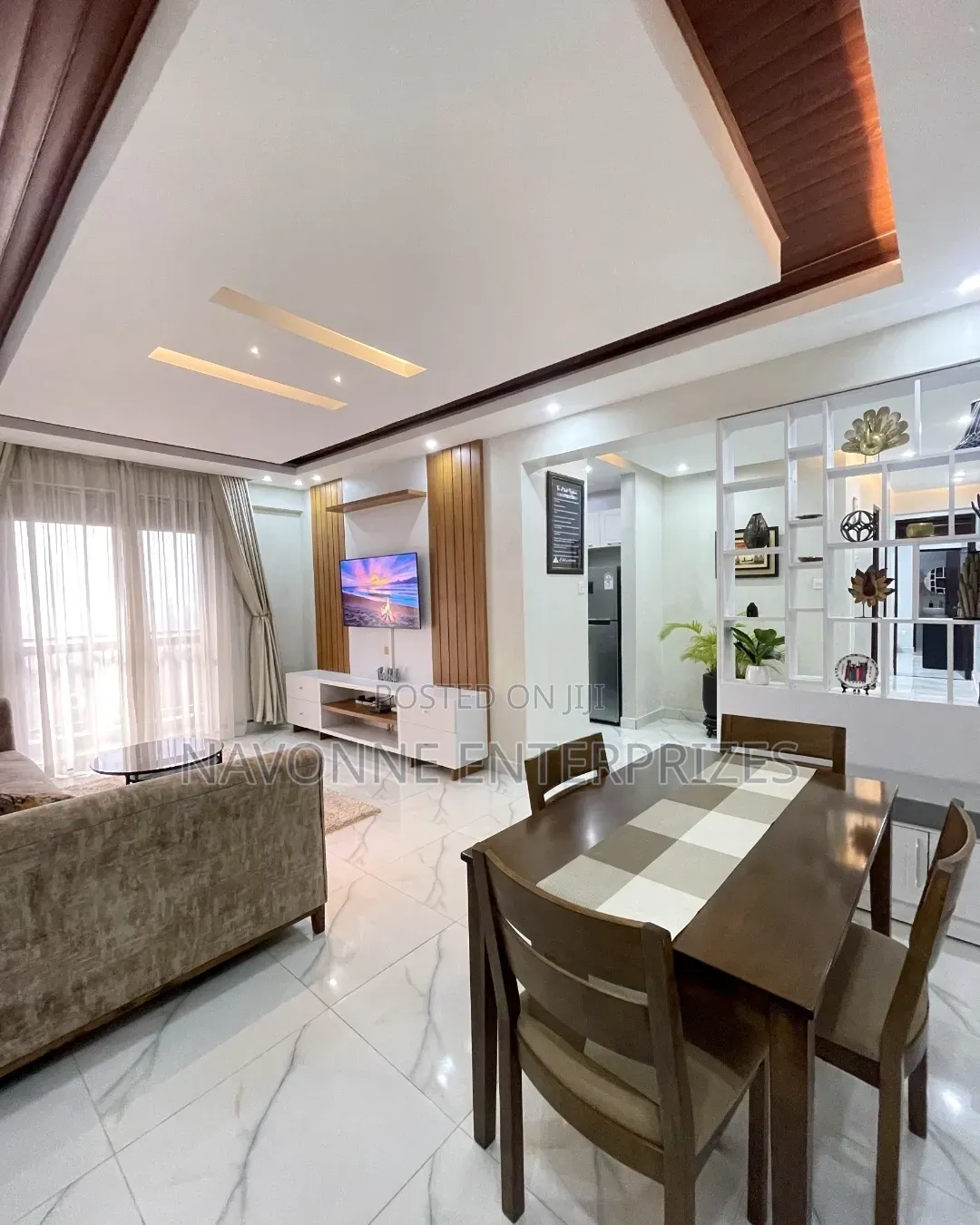 Elegant 2-Bedroom Airbnb Suite With Full Kitchen, Pool Gym
