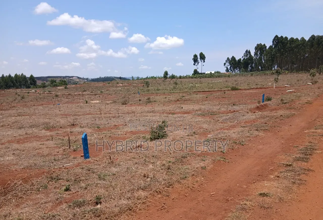 Prime Plots for Sale at Mpigi~Nsamizi Modern Hill View Land Estate.
