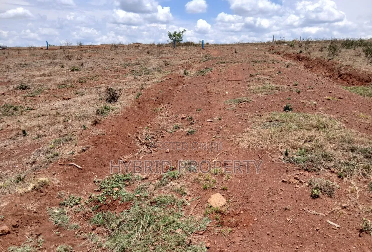 Prime Plots for Sale at Mpigi~Nsamizi Modern Hill View Land Estate.
