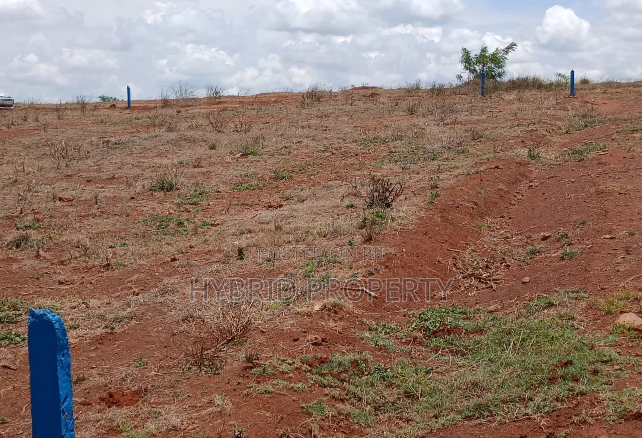 Prime Plots for Sale at Mpigi~Nsamizi Modern Hill View Land Estate.