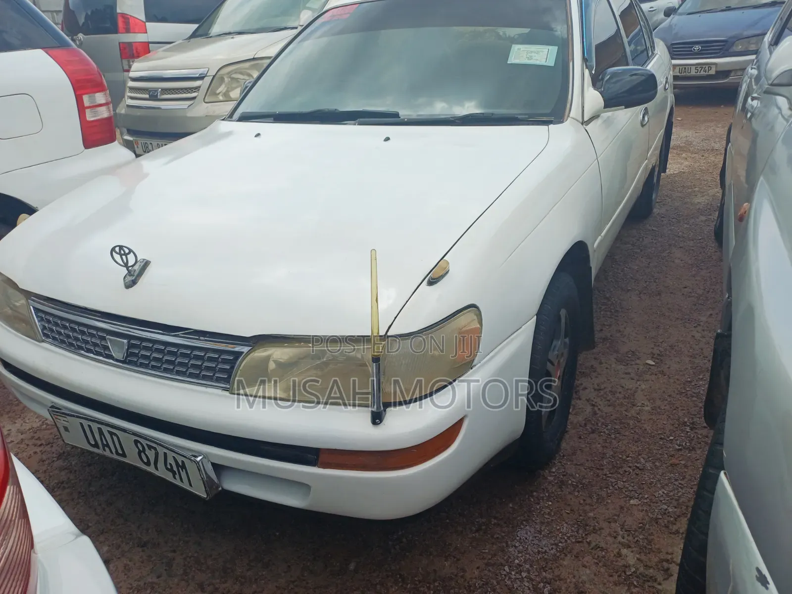 Toyota Corolla 1997 White