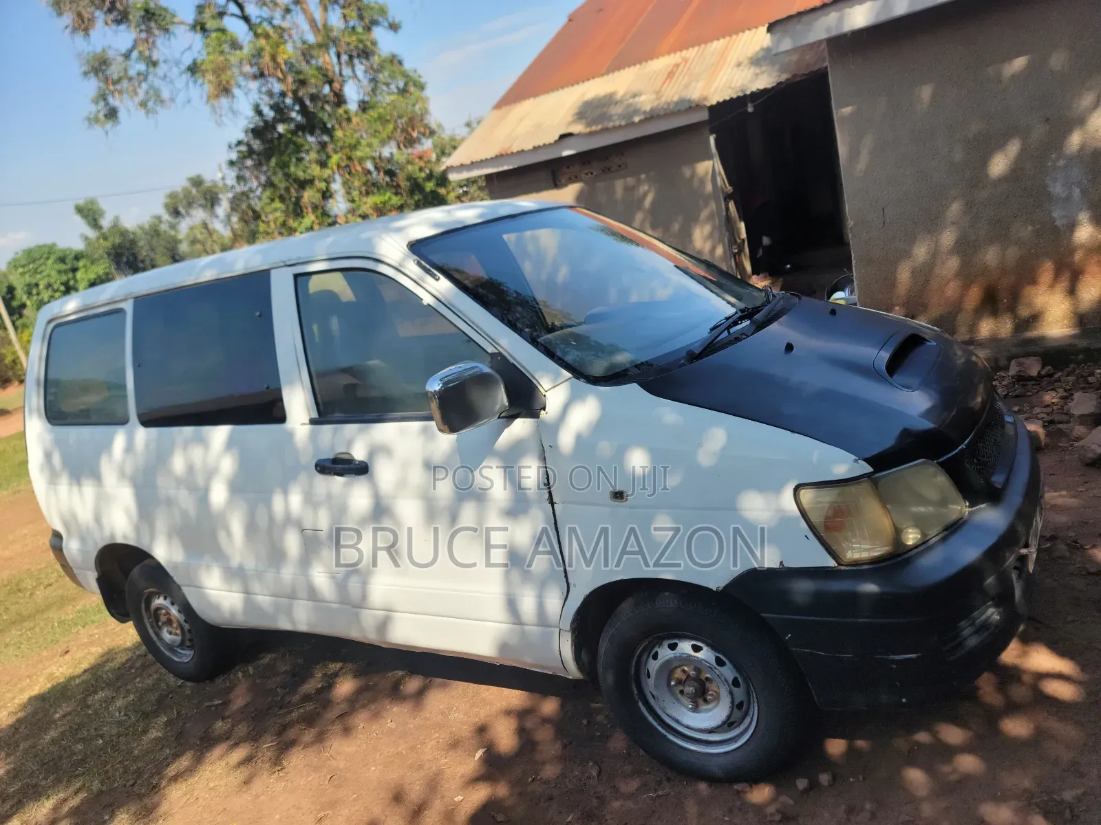 Toyota TownAce Noah 1999 White