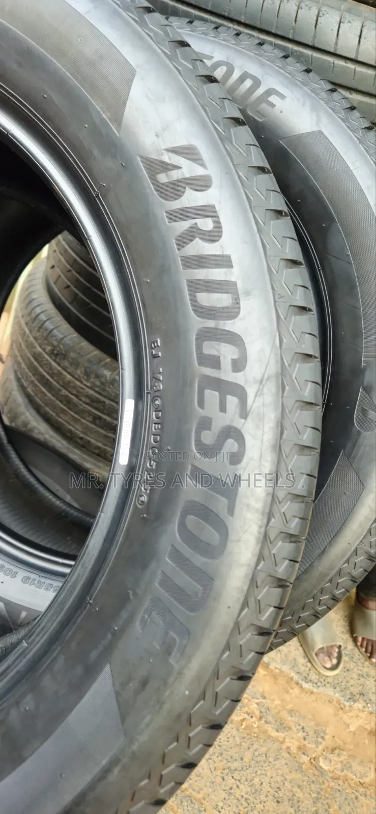 265/55r19 Bridgestone Alenza