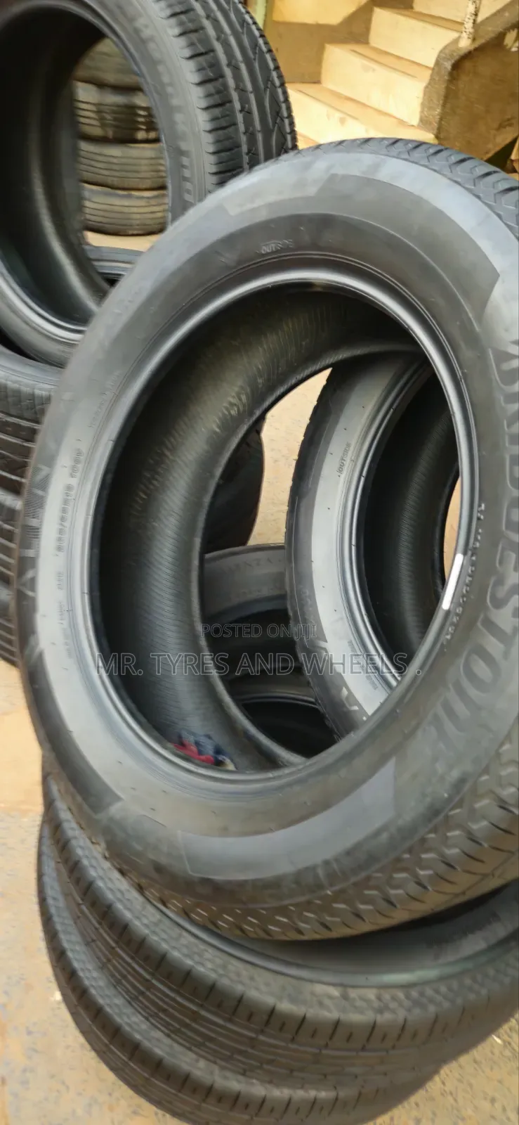 265/55r19 Bridgestone Alenza