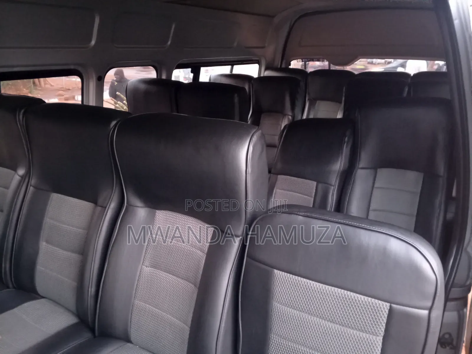 Toyota HiAce 2013 Silver