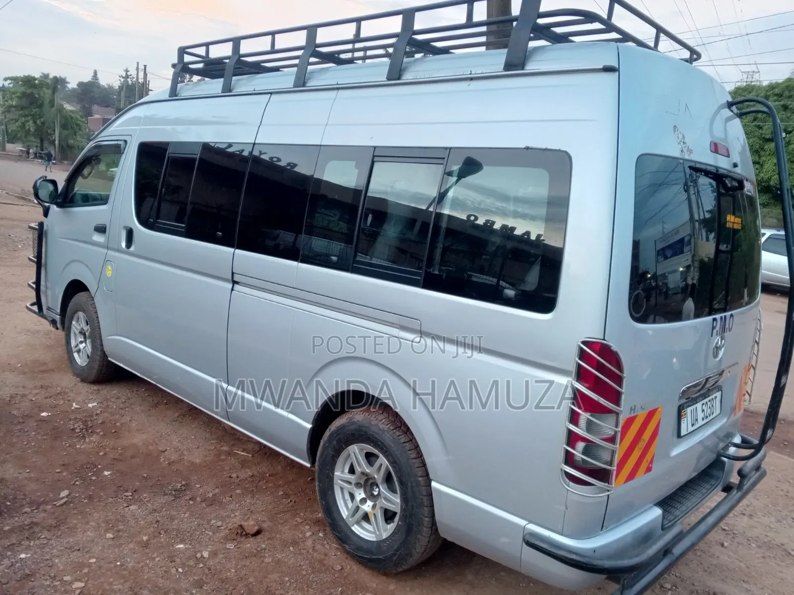 Toyota HiAce 2013 Silver
