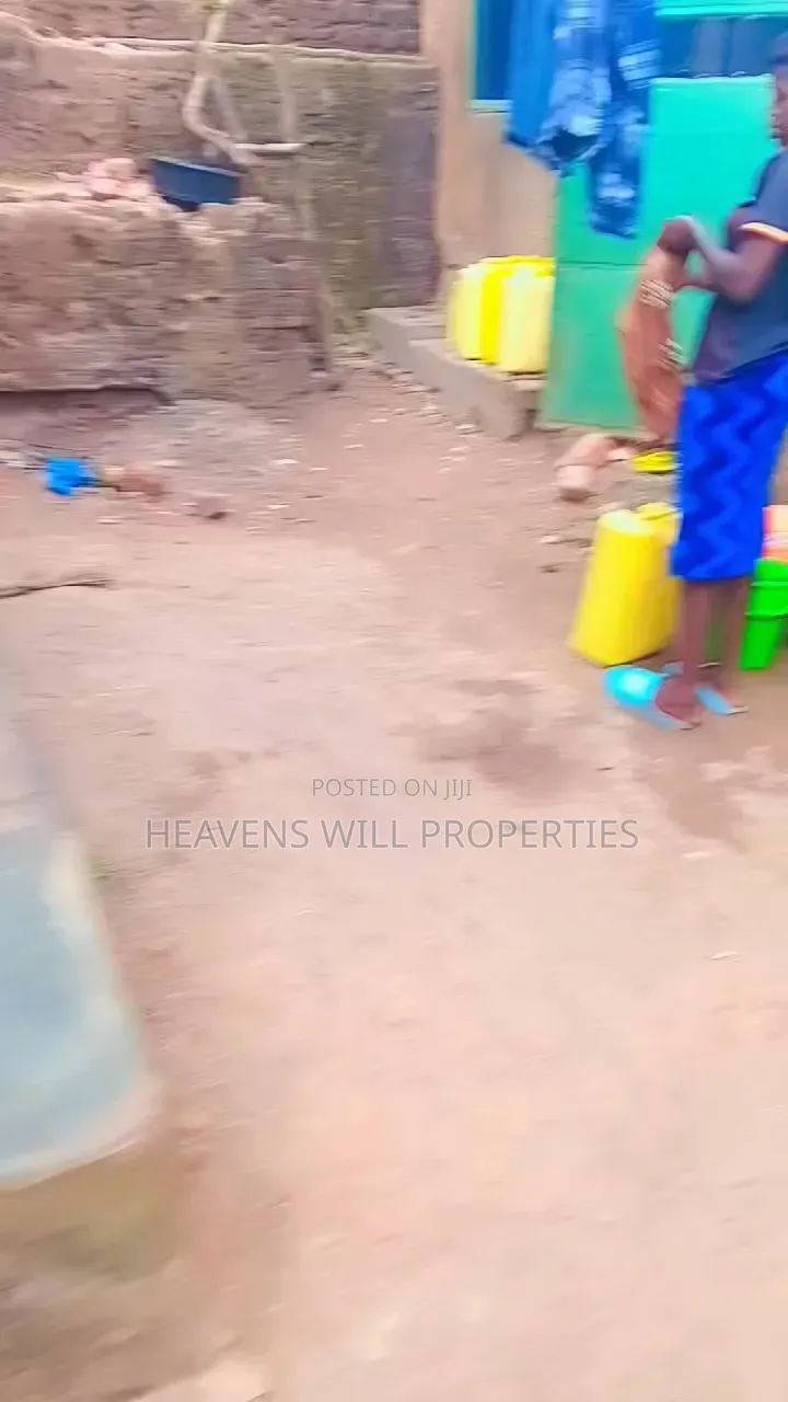 1bdrm House in 8 Single Rooms, Nabweru for sale