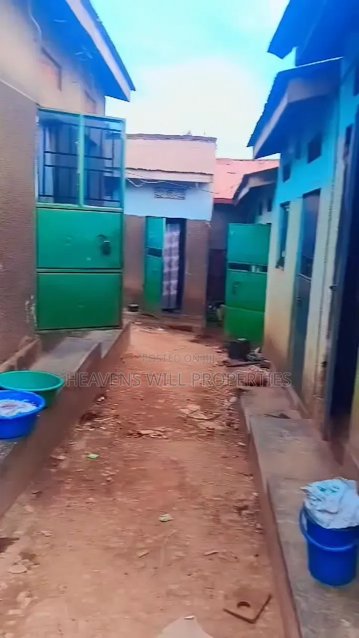 1bdrm House in 8 Single Rooms, Nabweru for sale