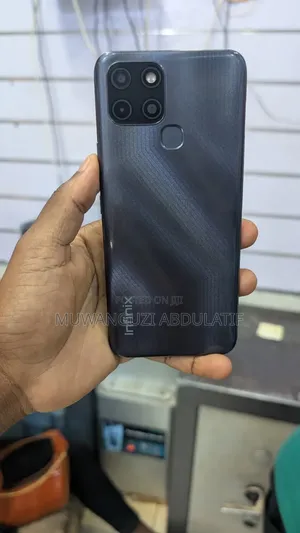 Infinix Smart 6 HD 64 GB Black