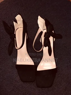 Black Bow Heels – Elegant Chic