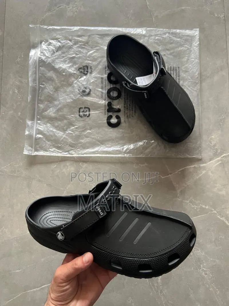 Crocs Yukon Clogs