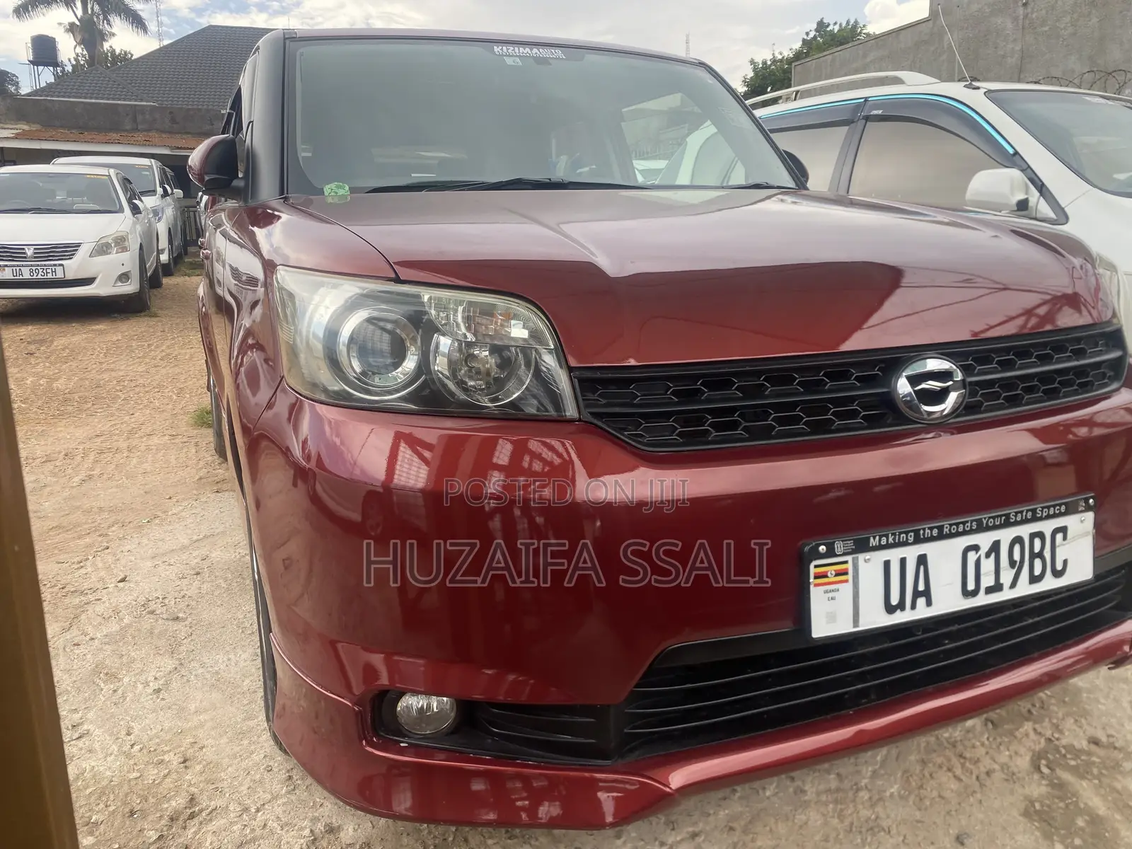 Toyota Rumion 1.5 FWD 2023 Red