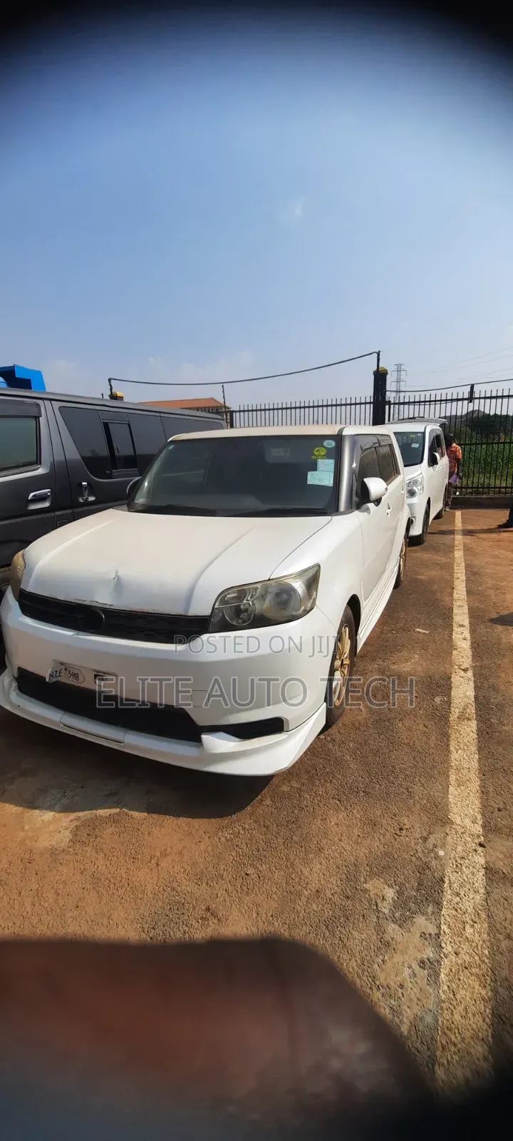 Toyota Corolla Rumion Hatchback 1.8 FWD 2012 White
