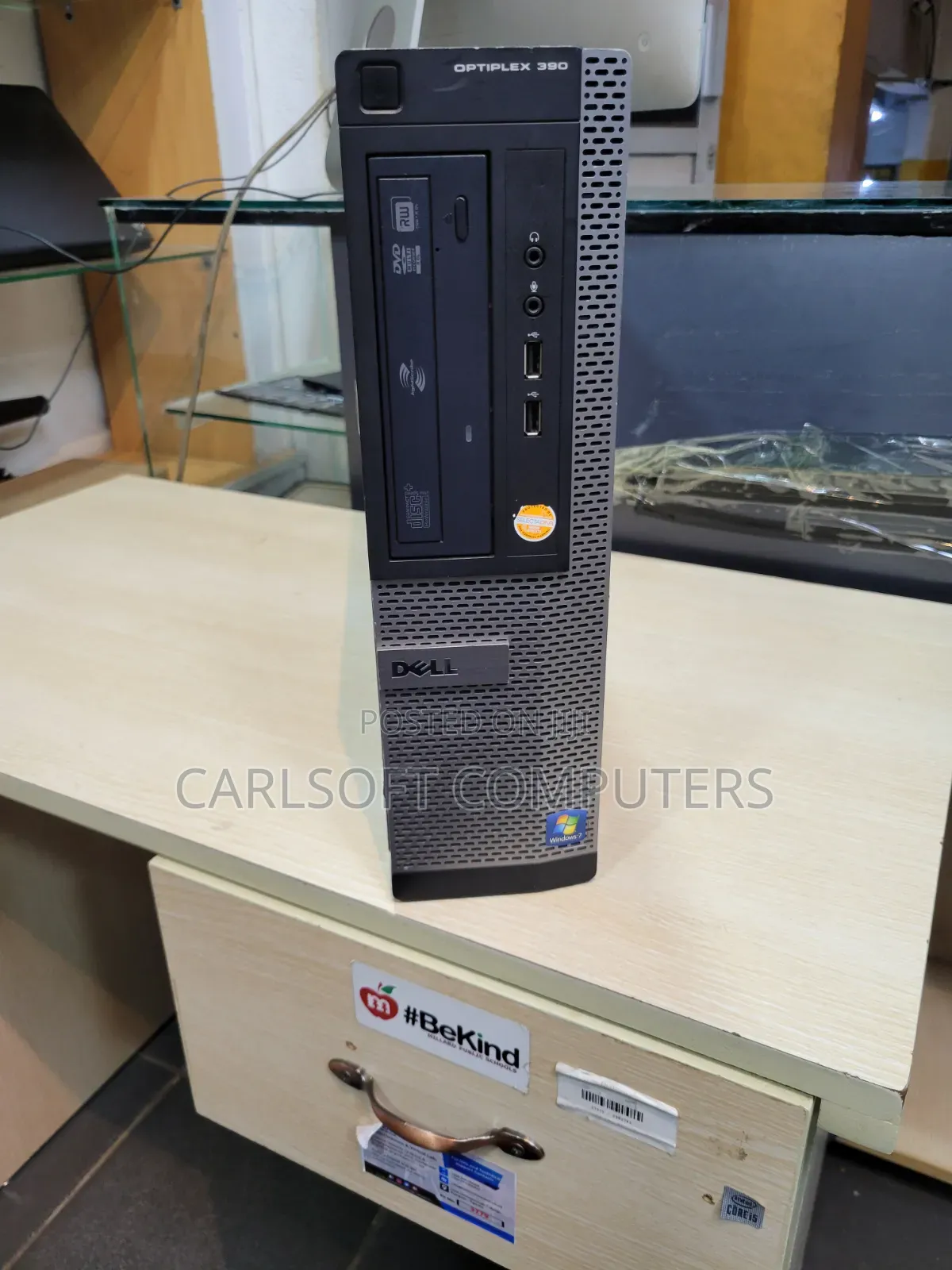 New Desktop Computer Dell OptiPlex 390 4GB Intel Core i3 HDD 500GB