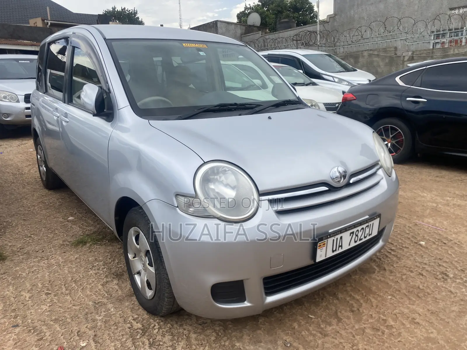 Toyota Sienta 2012 White